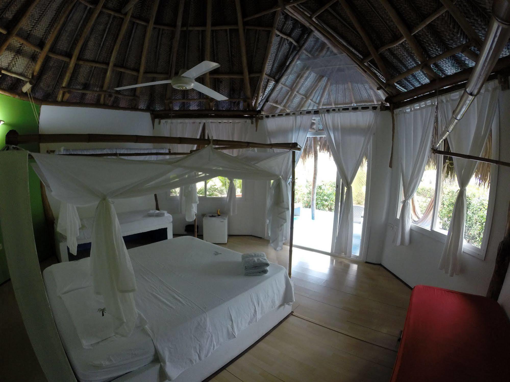 Hotel Playa Mandala Паломіно Екстер'єр фото